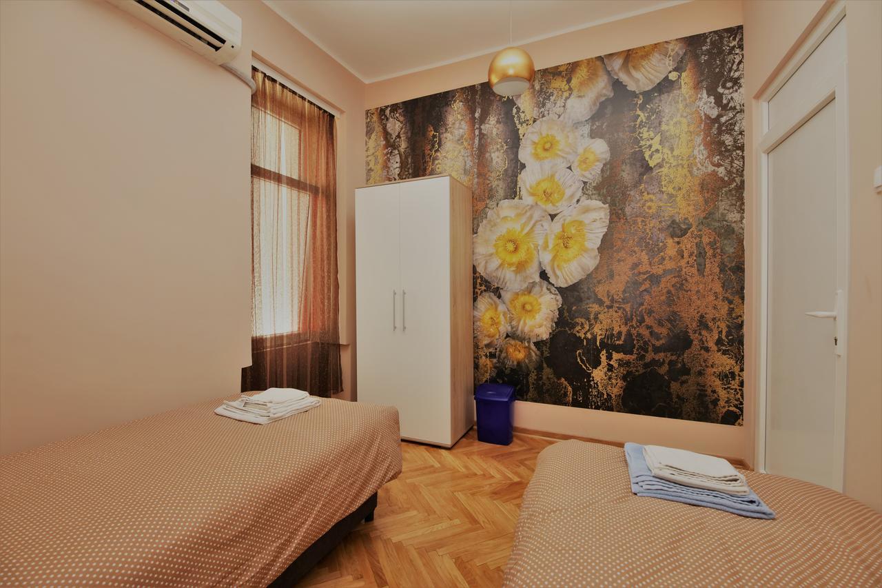 Hostel Fine Belgrade Luaran gambar